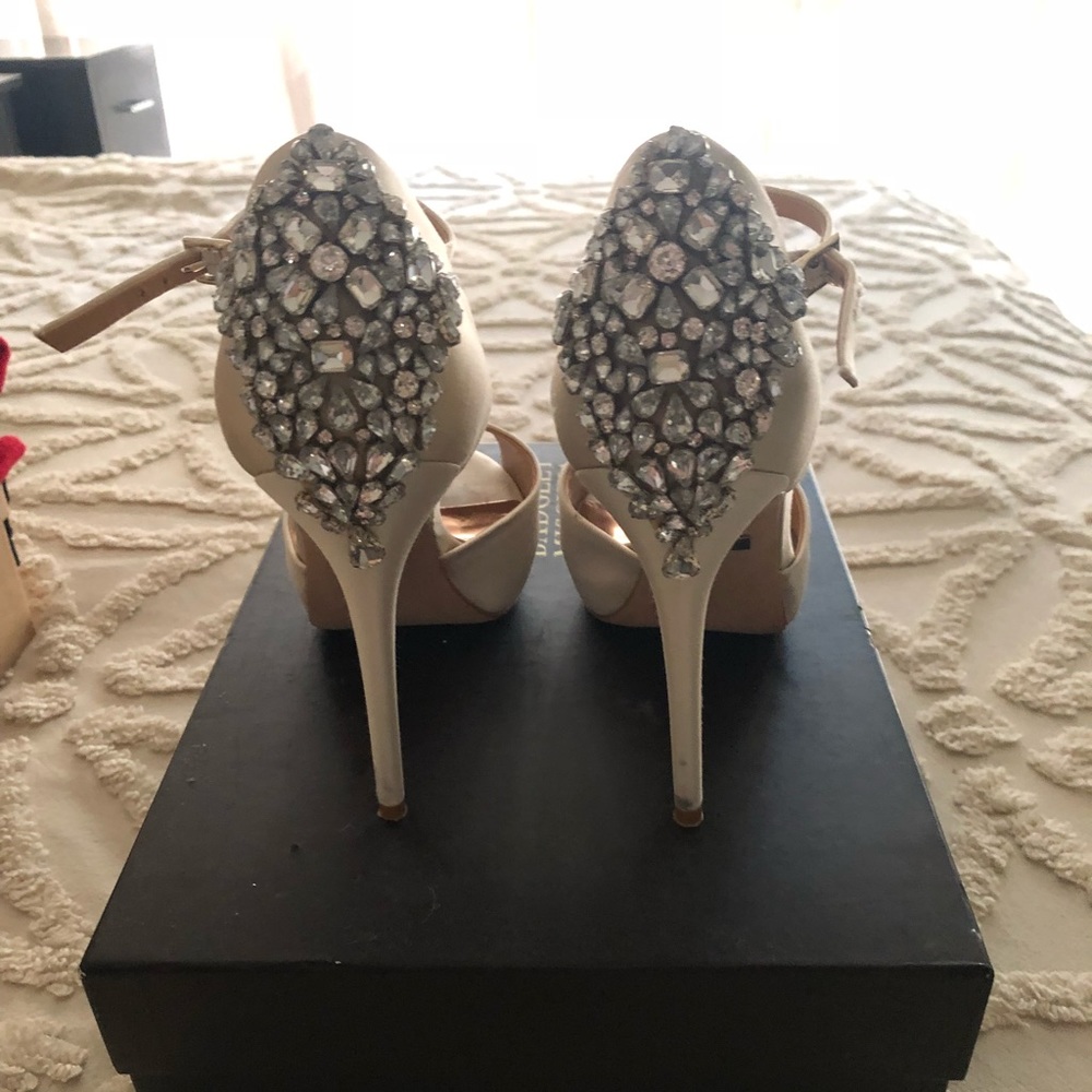 Badgley Mischka 'Dawn' Crystal Back d'Orsay Pump